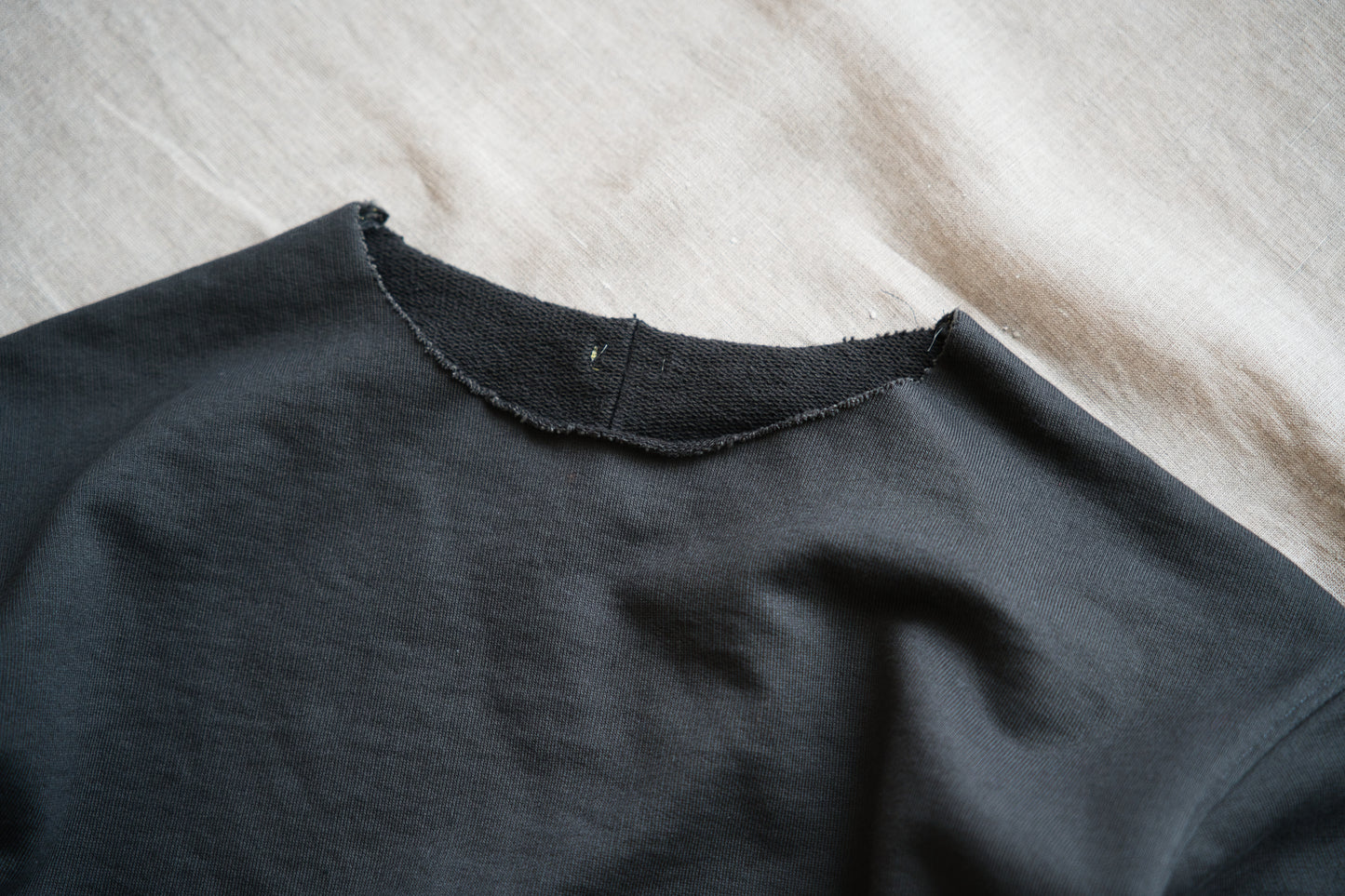 シルキーコットンクルースウェット/Silky Cotton Crew Sweatshirt/Khaki Gray