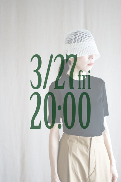 Sheer Rib Crew neck Half-Sleeved T/Black