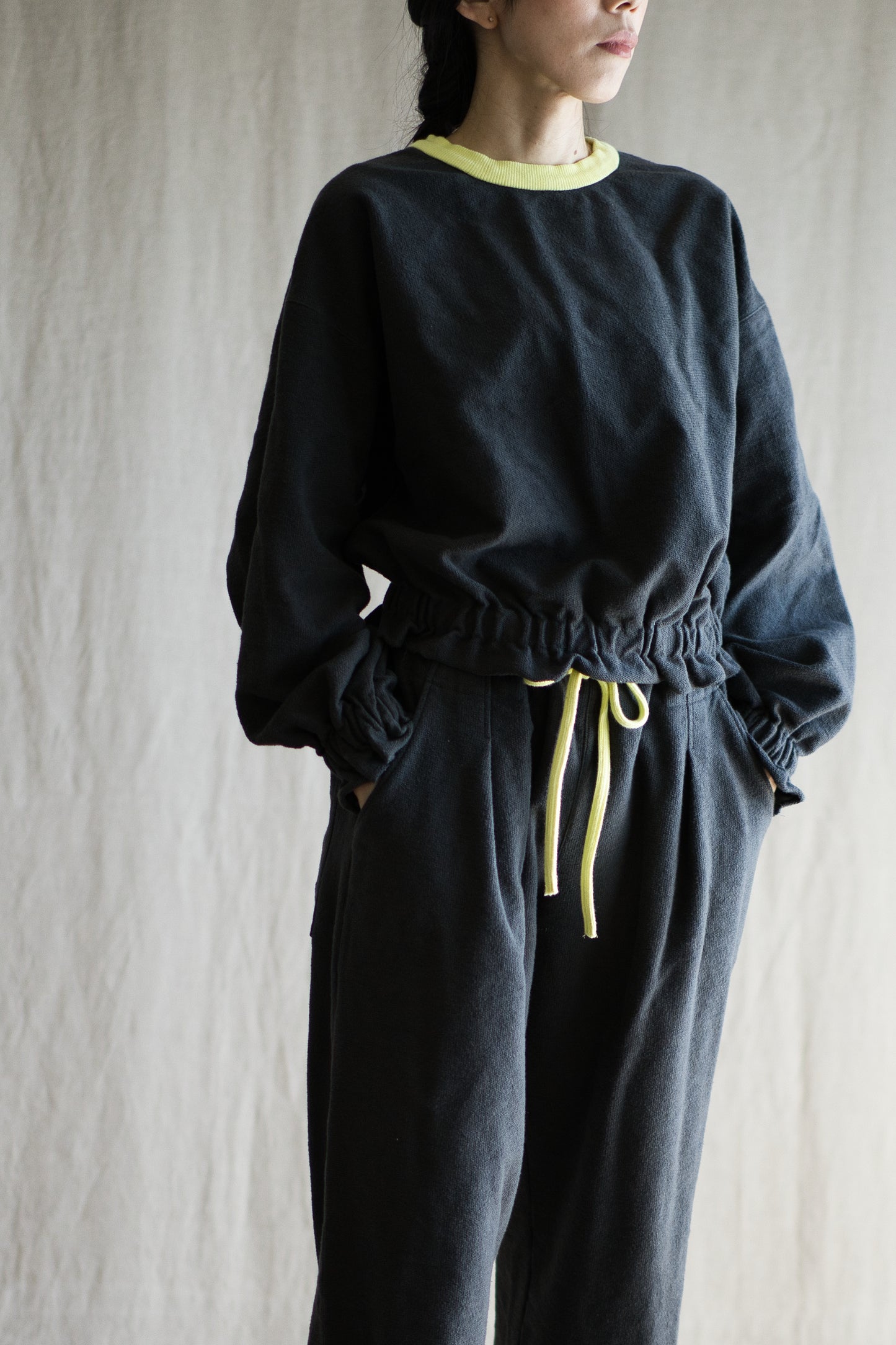 ハード裏毛スウェット/Hard lined sweatshirt/Charcoal gray-Yellow