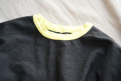 ハード裏毛スウェット/Hard lined sweatshirt/Charcoal gray-Yellow