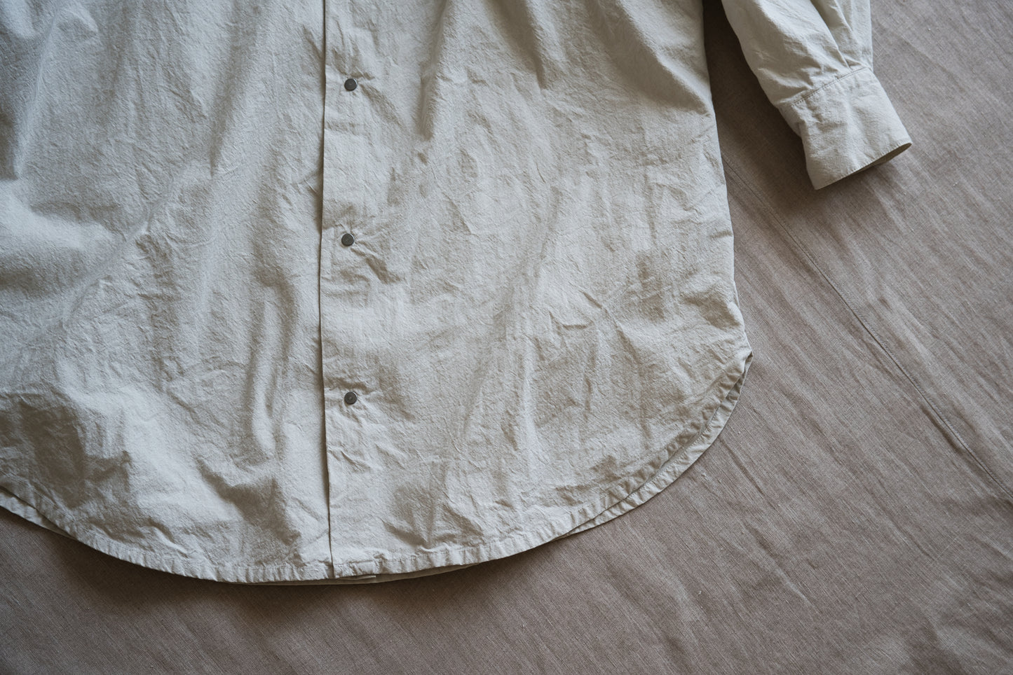 高密度タイプライターコットンシャツ/ Typewriter cotton shirts/Light Gray