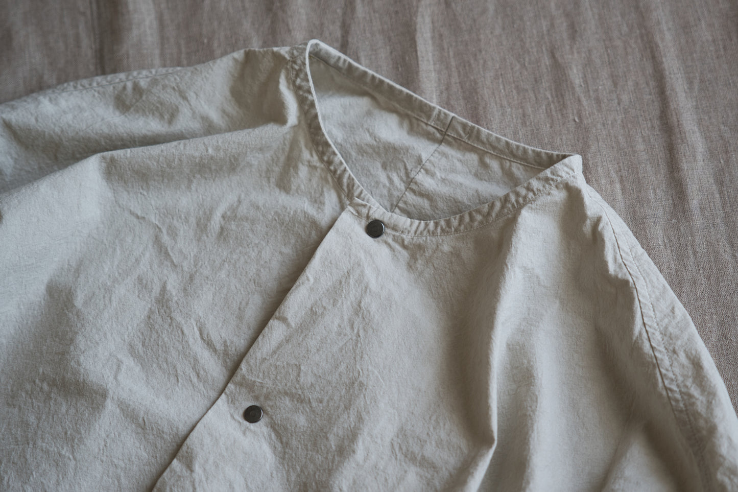 高密度タイプライターコットンシャツ/ Typewriter cotton shirts/Light Gray