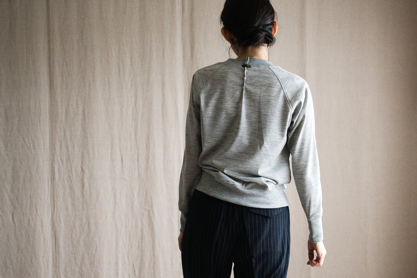 スーペリアウールクルーネック/Superior Wool Crew-Neck/Mottled Light Gray