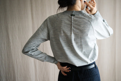 スーペリアウールクルーネック/Superior Wool Crew-Neck/Mottled Light Gray