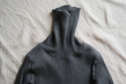 YAK WOOL COTTON Rib-knit Turtle-neck＆Frill/Khaki