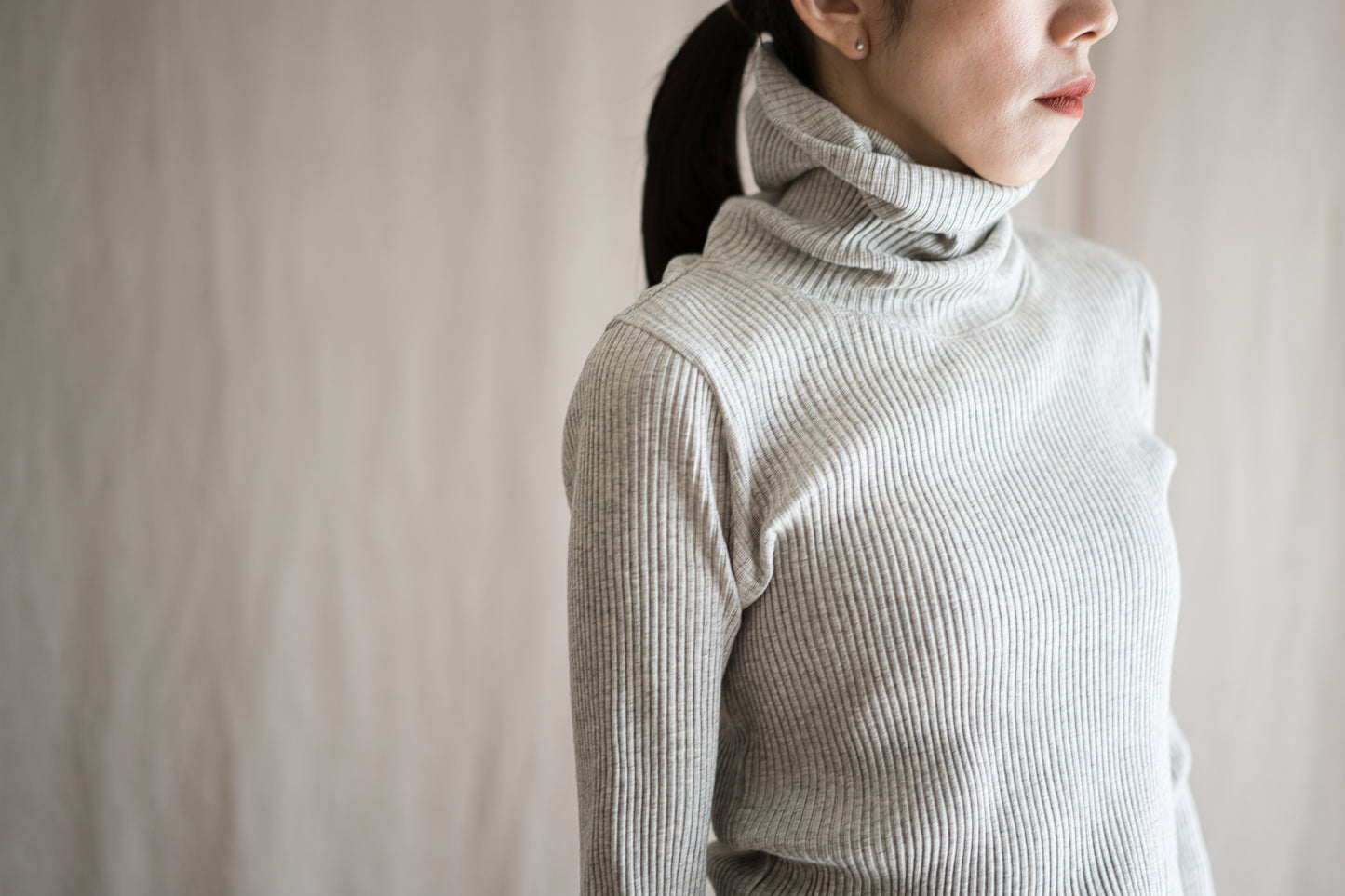 YAK WOOL COTTON Rib-knit Turtle-neck＆Frill/Oatmeal