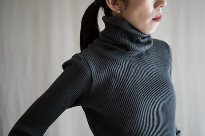 YAK WOOL COTTON Rib-knit Turtle-neck＆Frill/Khaki