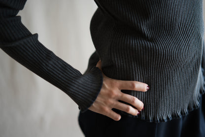 YAK WOOL COTTON Rib-knit Turtle-neck＆Frill/Khaki