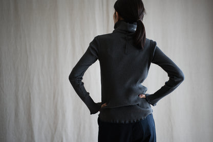 YAK WOOL COTTON Rib-knit Turtle-neck＆Frill/Khaki