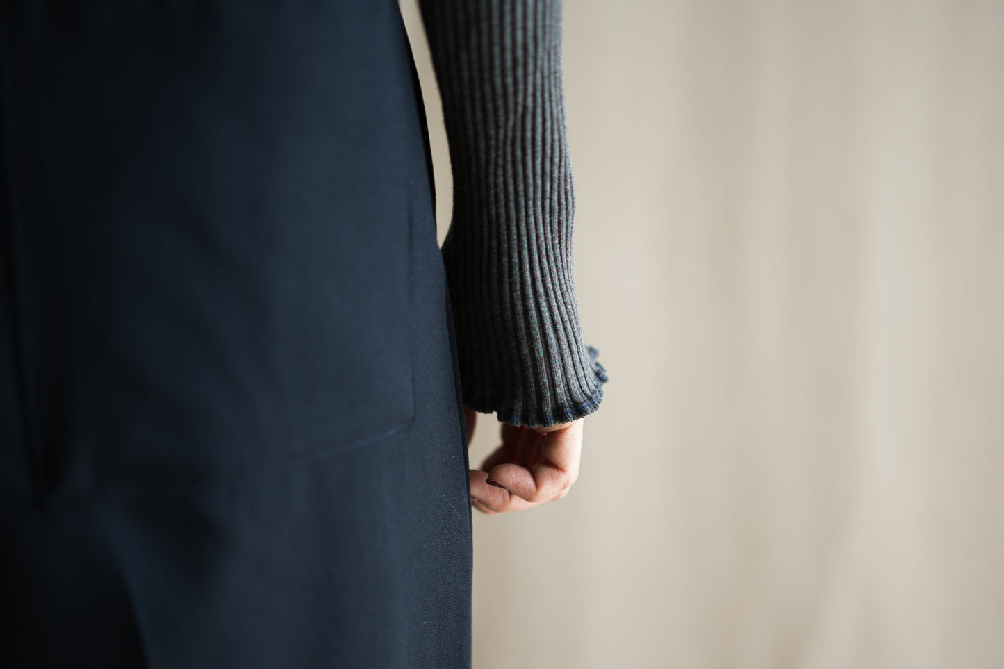 YAK WOOL COTTON Rib-knit Turtle-neck＆Frill/Khaki