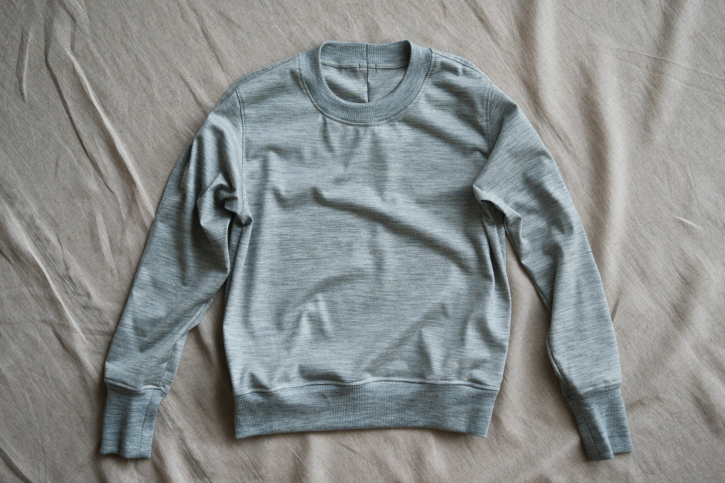 スーペリアウールクルーネック/Superior Wool Crew-Neck/Mottled Light Gray