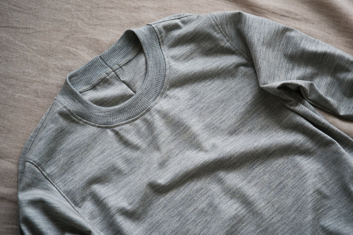 スーペリアウールクルーネック/Superior Wool Crew-Neck/Mottled Light Gray