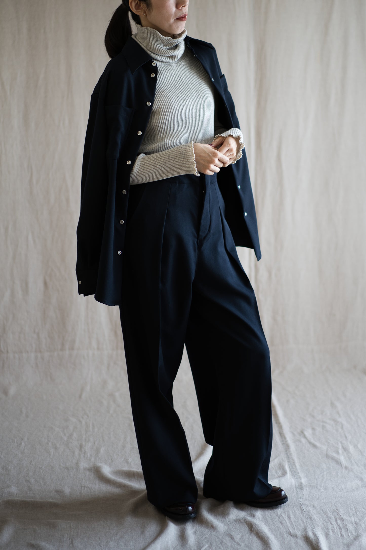 Non-mulesing RICH WOOL Wide-Pants/Night Navy