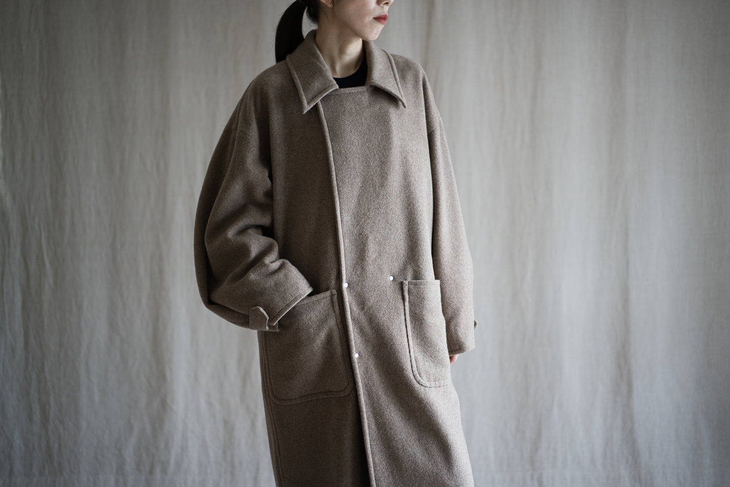 Moss Wool Chester Coat/Mottled Beige