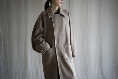 Moss Wool Chester Coat/Mottled Beige