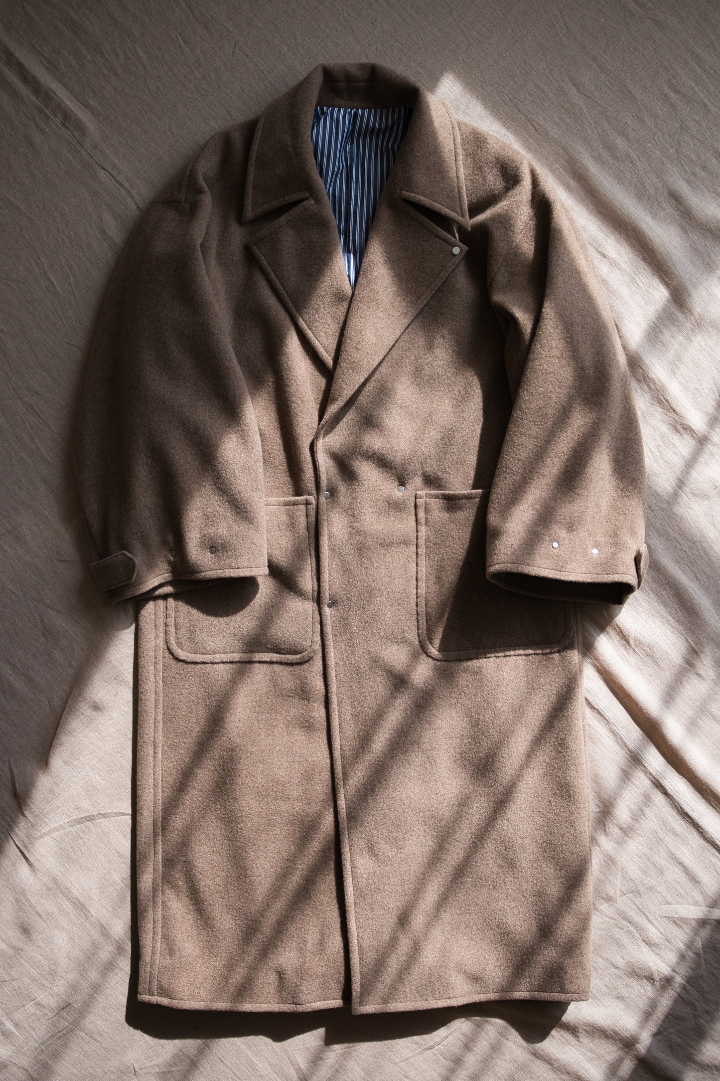 Moss Wool Chester Coat/Mottled Beige