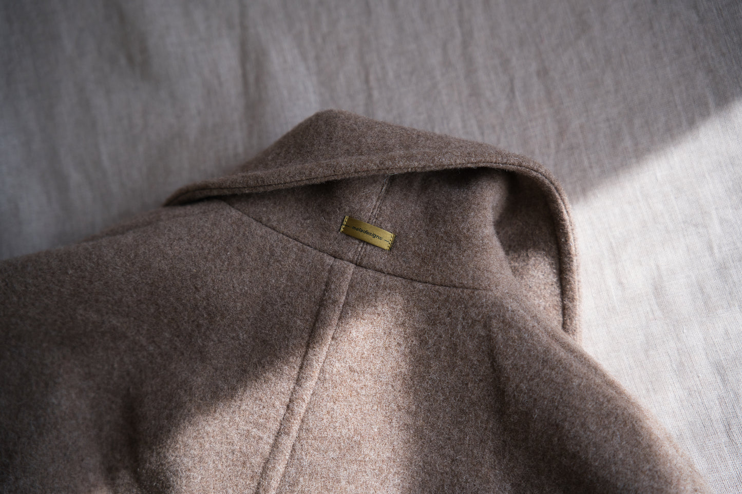 Moss Wool Chester Coat/Mottled Beige