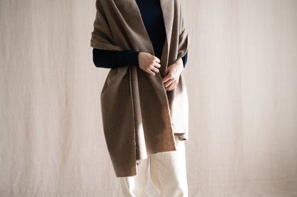 Moss Wool Stole/Mottled Beige