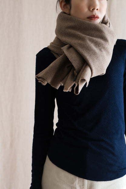 Moss Wool Stole/Mottled Beige