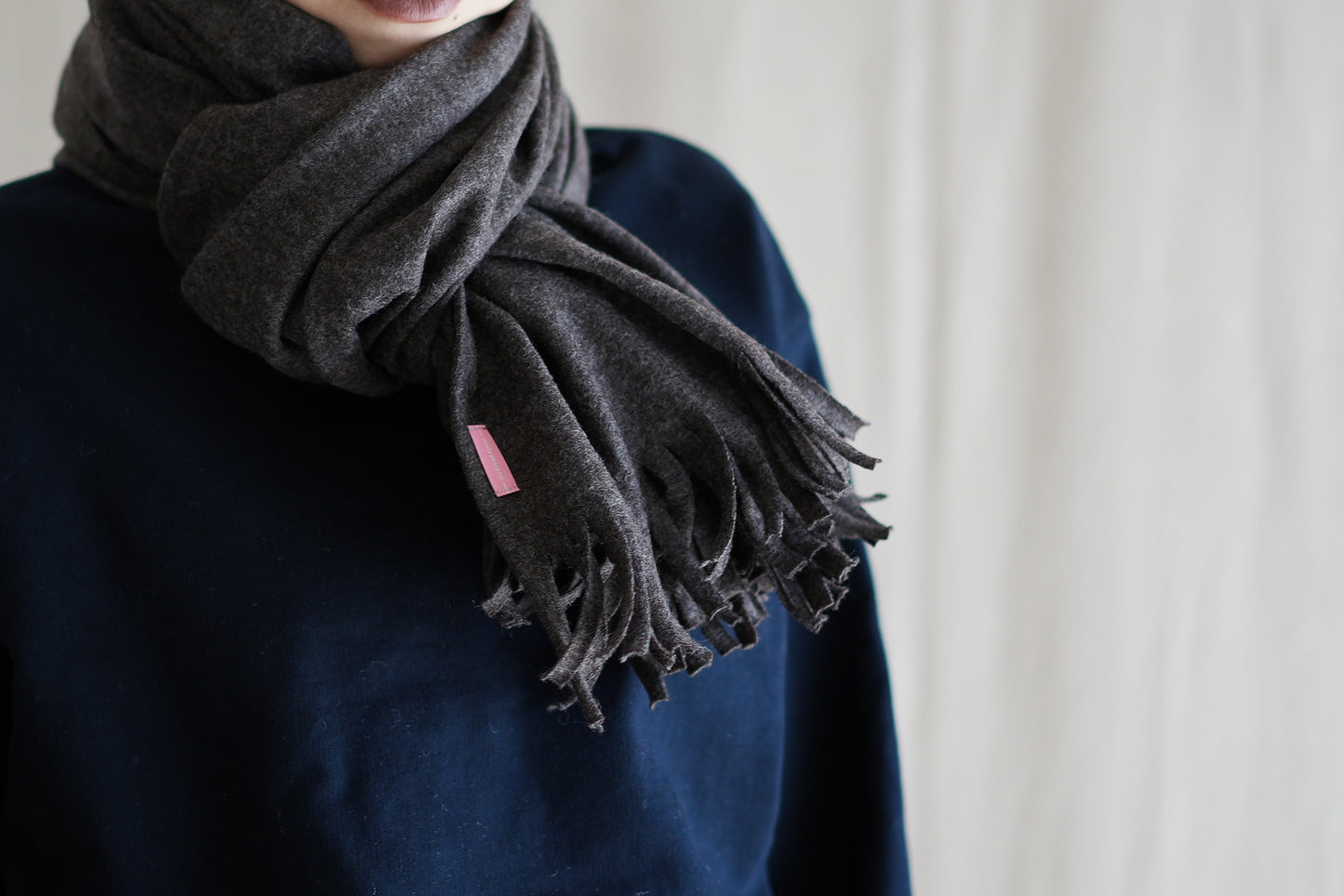 縮絨ウールストール/Milled Wool muffler/Heather Dark Brown