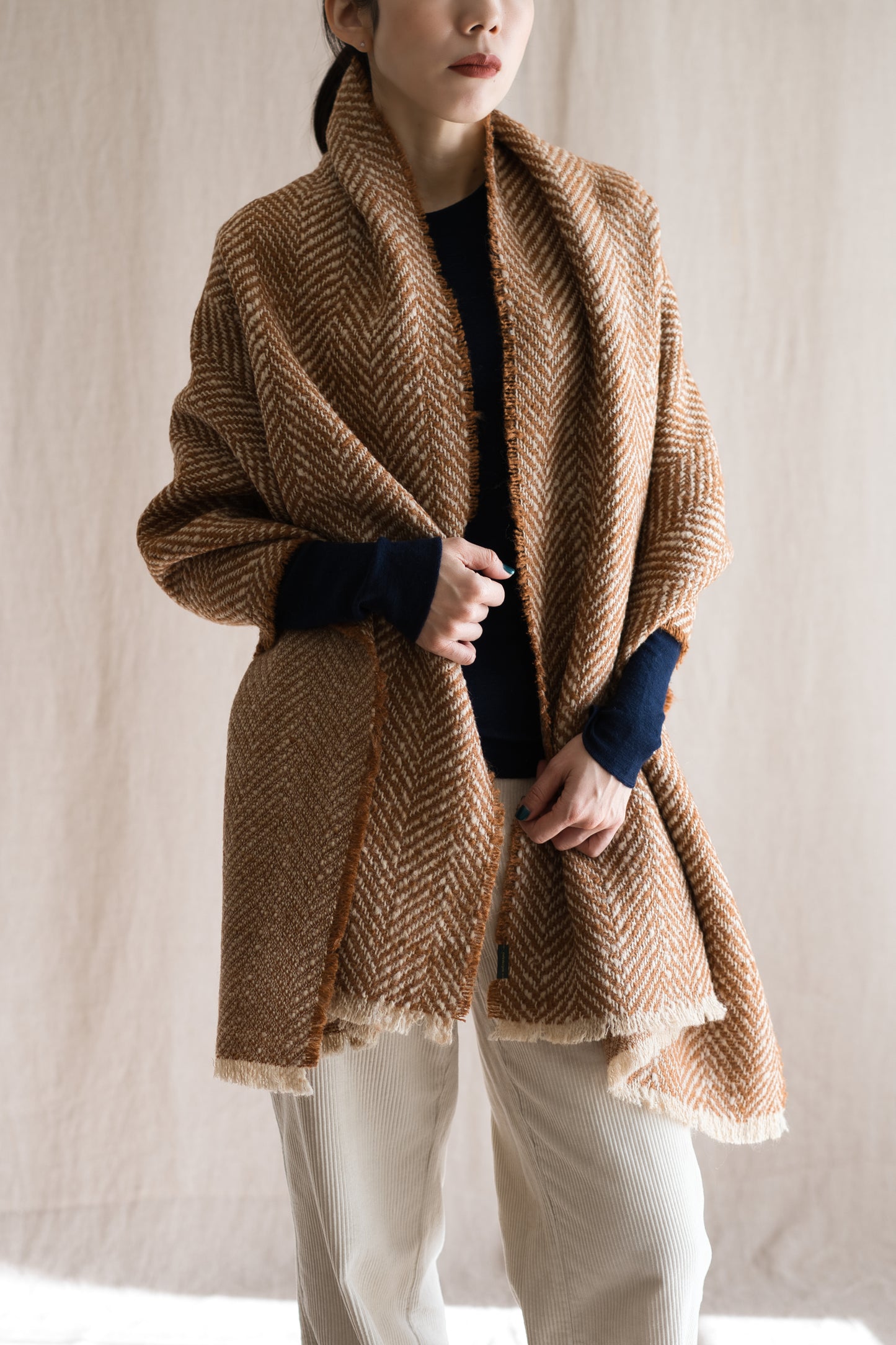 Roving Wool Stole/Gold Brown