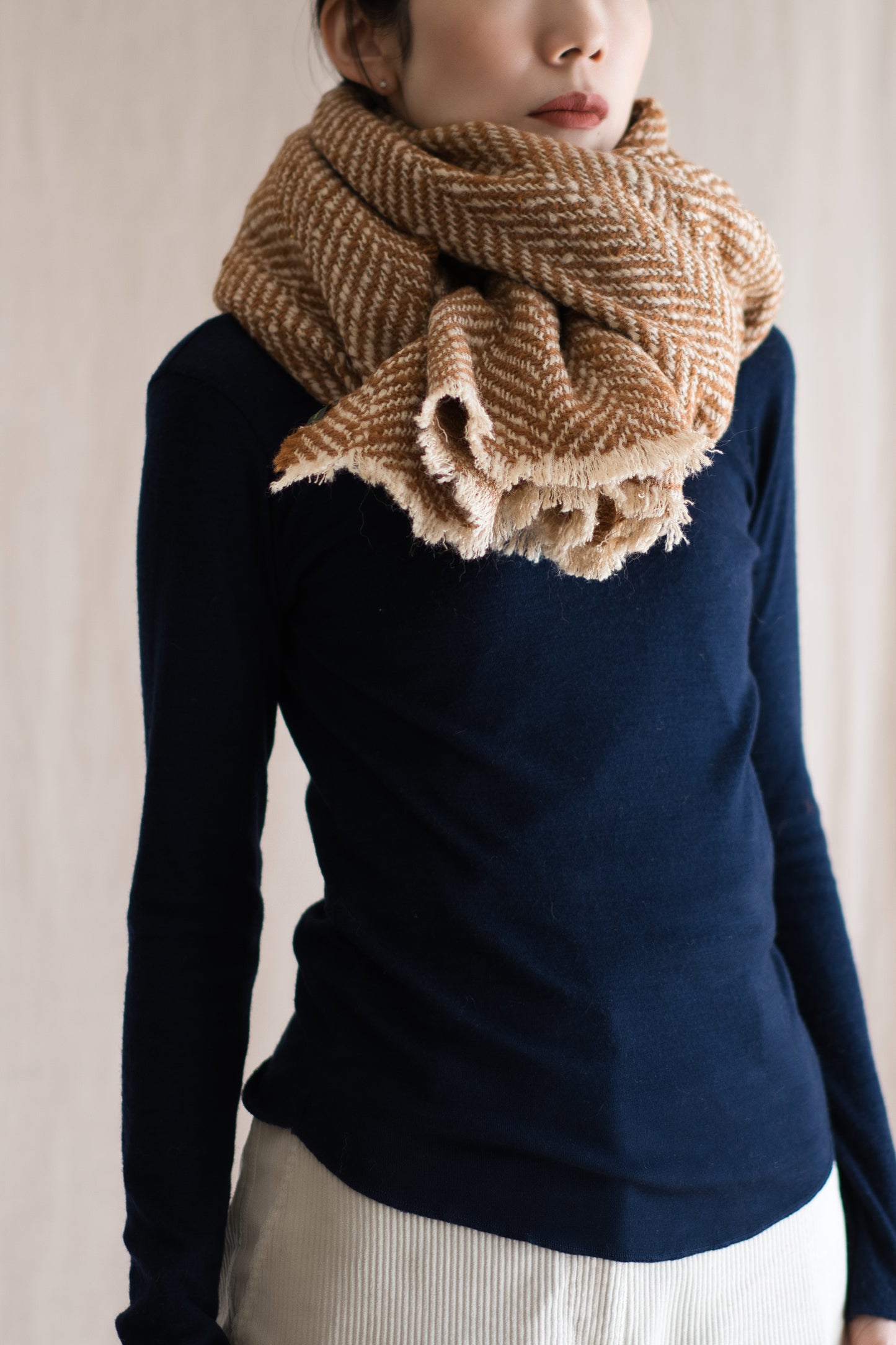 Roving Wool Stole/Gold Brown