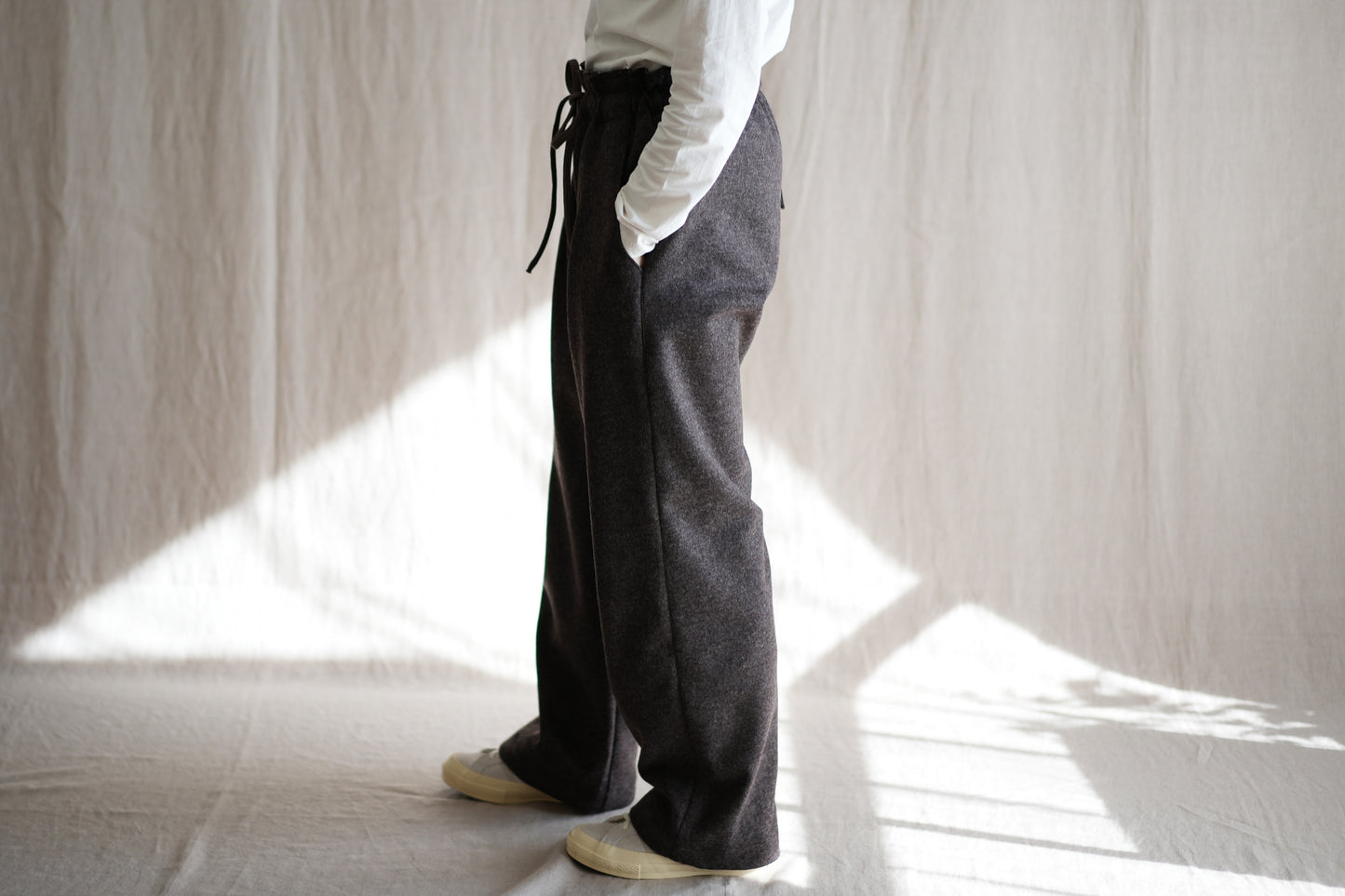 縮絨ウールイージーパンツ/Milled Wool loose-fit pants/Heather Dark Brown