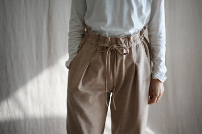 縮絨ウールイージーパンツ/Milled Wool loose-fit pants/Heather Beige