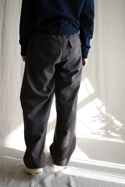 縮絨ウールイージーパンツ/Milled Wool loose-fit pants/Heather Dark Brown