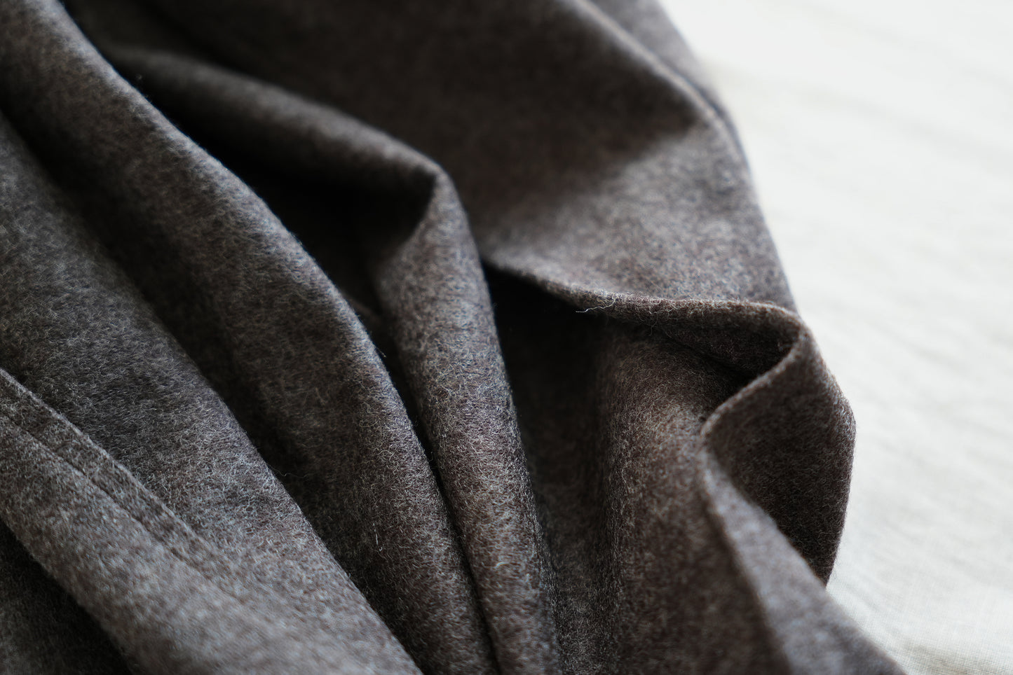 縮絨ウールストール/Milled Wool muffler/Heather Dark Brown