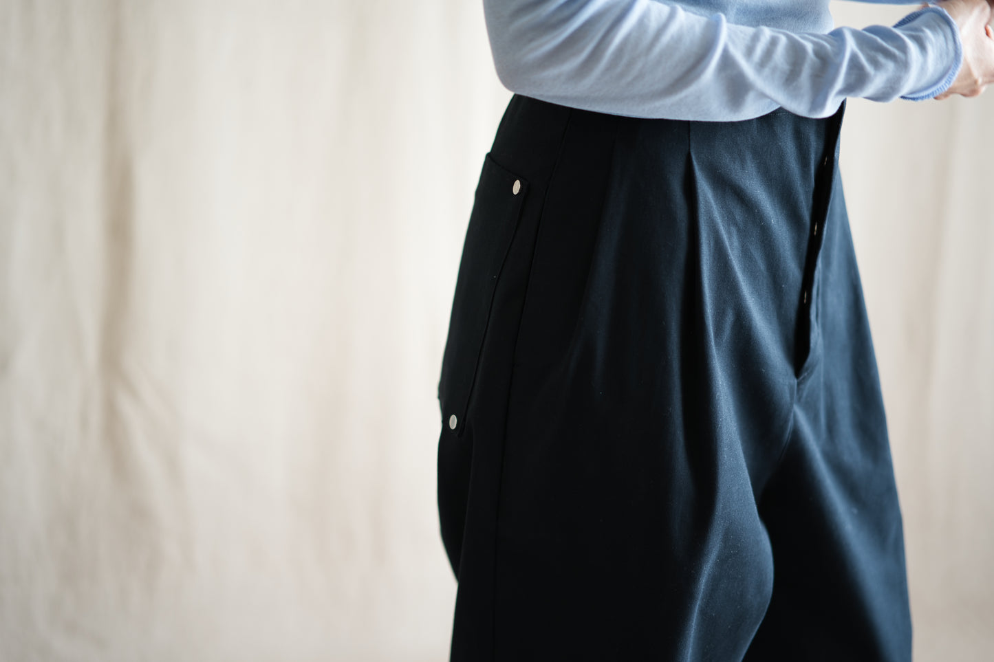 Cotton Twill W Tuck Pants/Navy