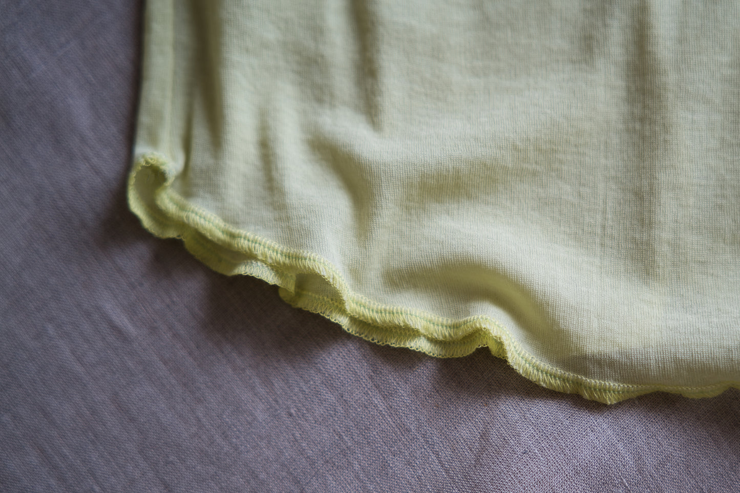 Sheer Rib Crew neck Long-Sleeved T/Lime Yellow