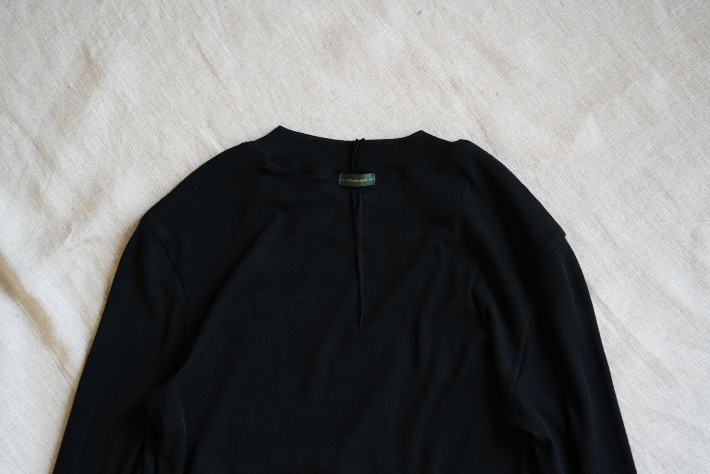 Sheer Rib Crew neck Long-Sleeved T/Black