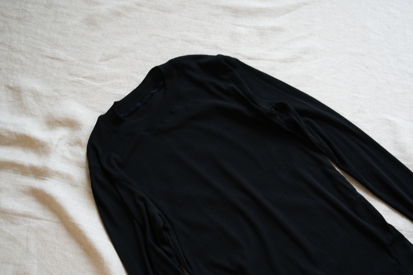 Sheer Rib Crew neck Long-Sleeved T/Black