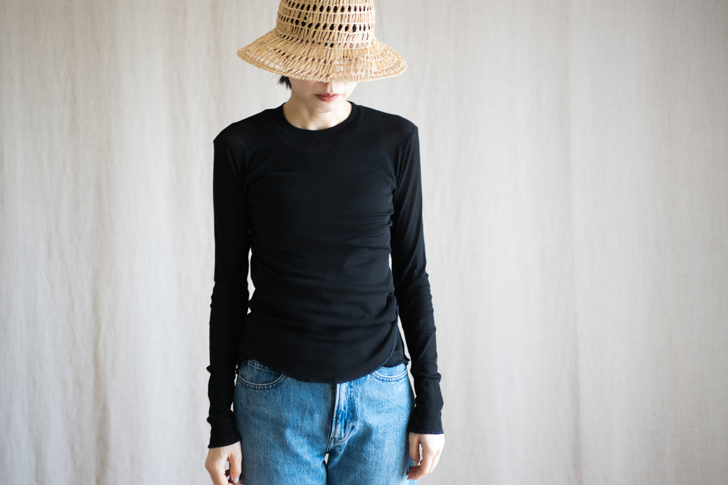 Sheer Rib Crew neck Long-Sleeved T/Black