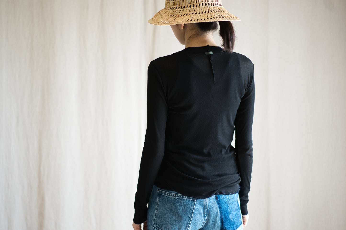 Sheer Rib Crew neck Long-Sleeved T/Black