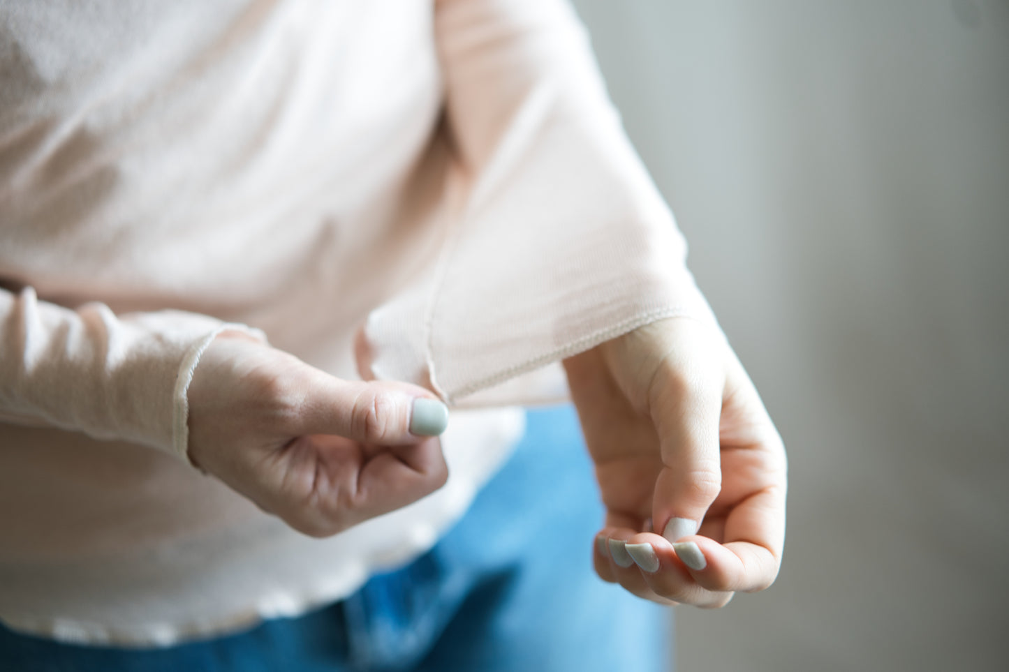 Sheer Rib Crew neck Long-Sleeved T/Pale Pink