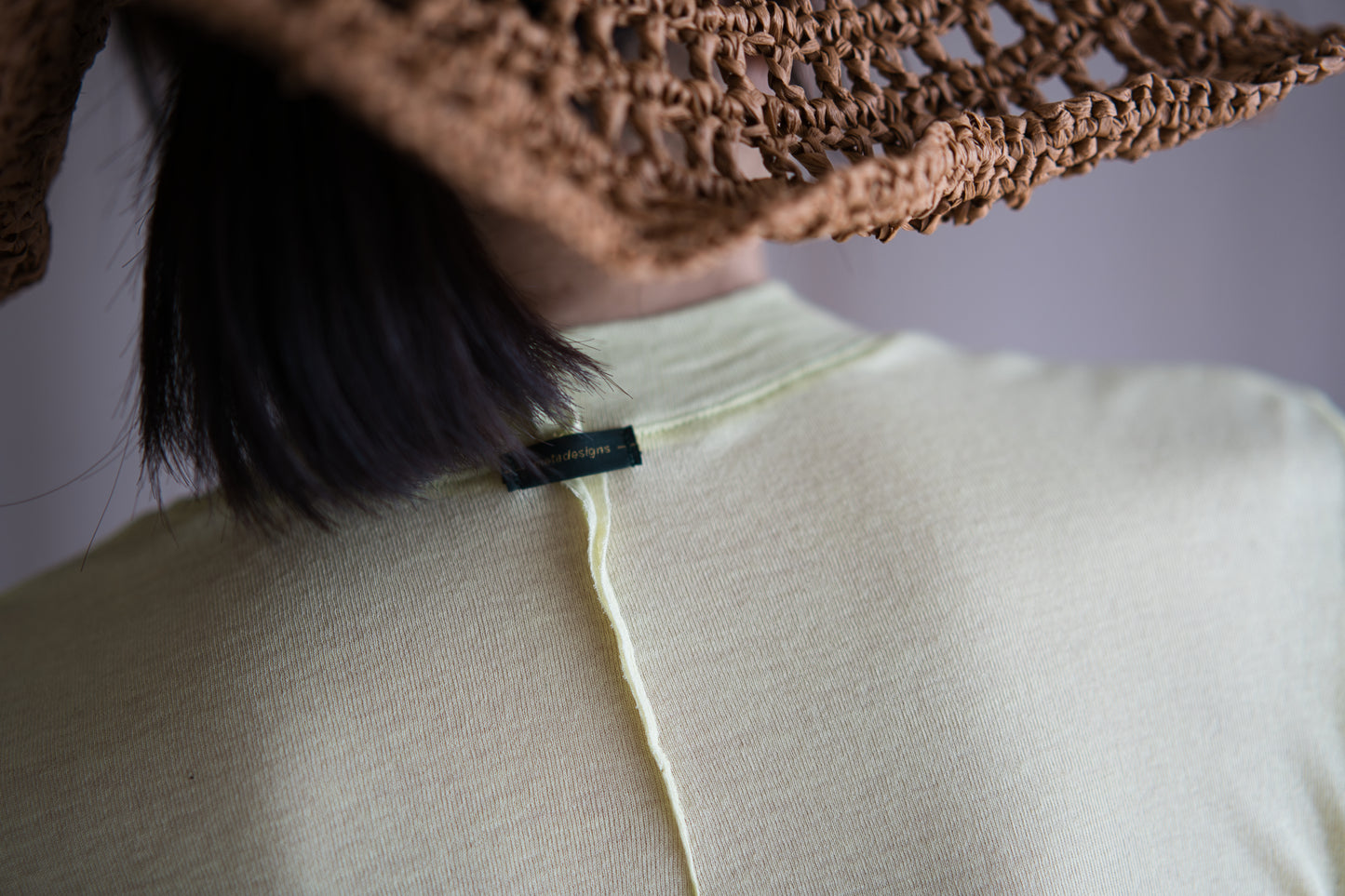 Sheer Rib Crew neck Long-Sleeved T/Lime Yellow