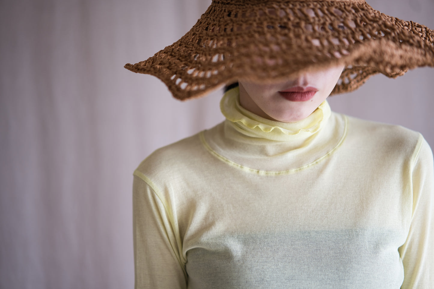 Sheer Rib High-Necked Long-Sleeved T/Lime Yellow