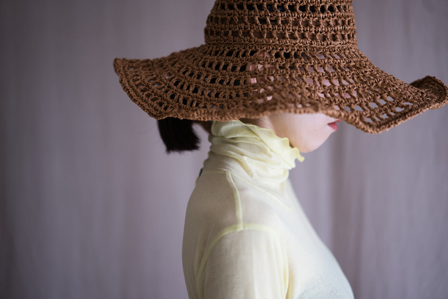 Sheer Rib High-Necked Long-Sleeved T/Lime Yellow