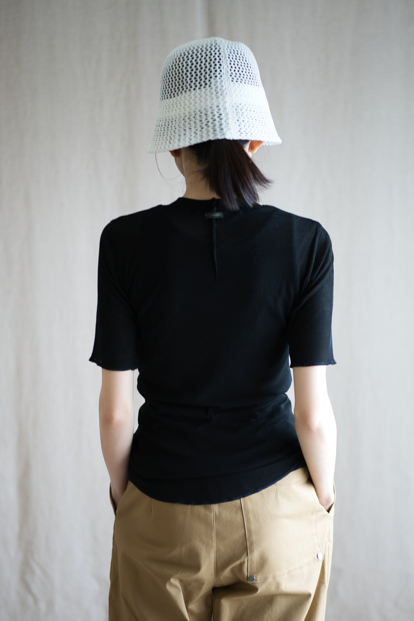 Sheer Rib Crew neck Half-Sleeved T/Black
