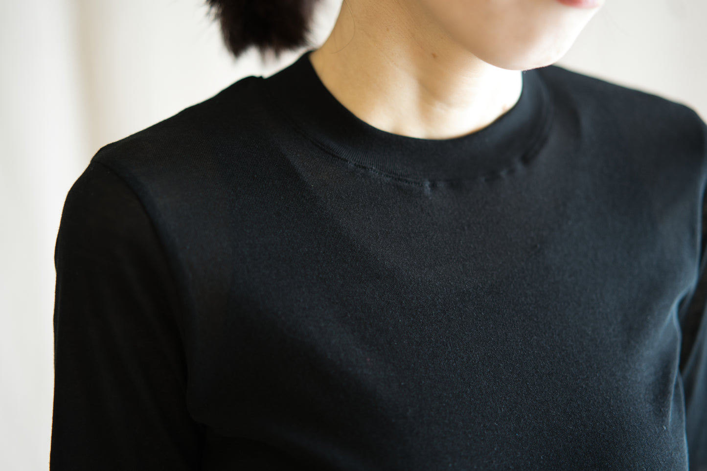 Sheer Rib Crew neck Half-Sleeved T/Black