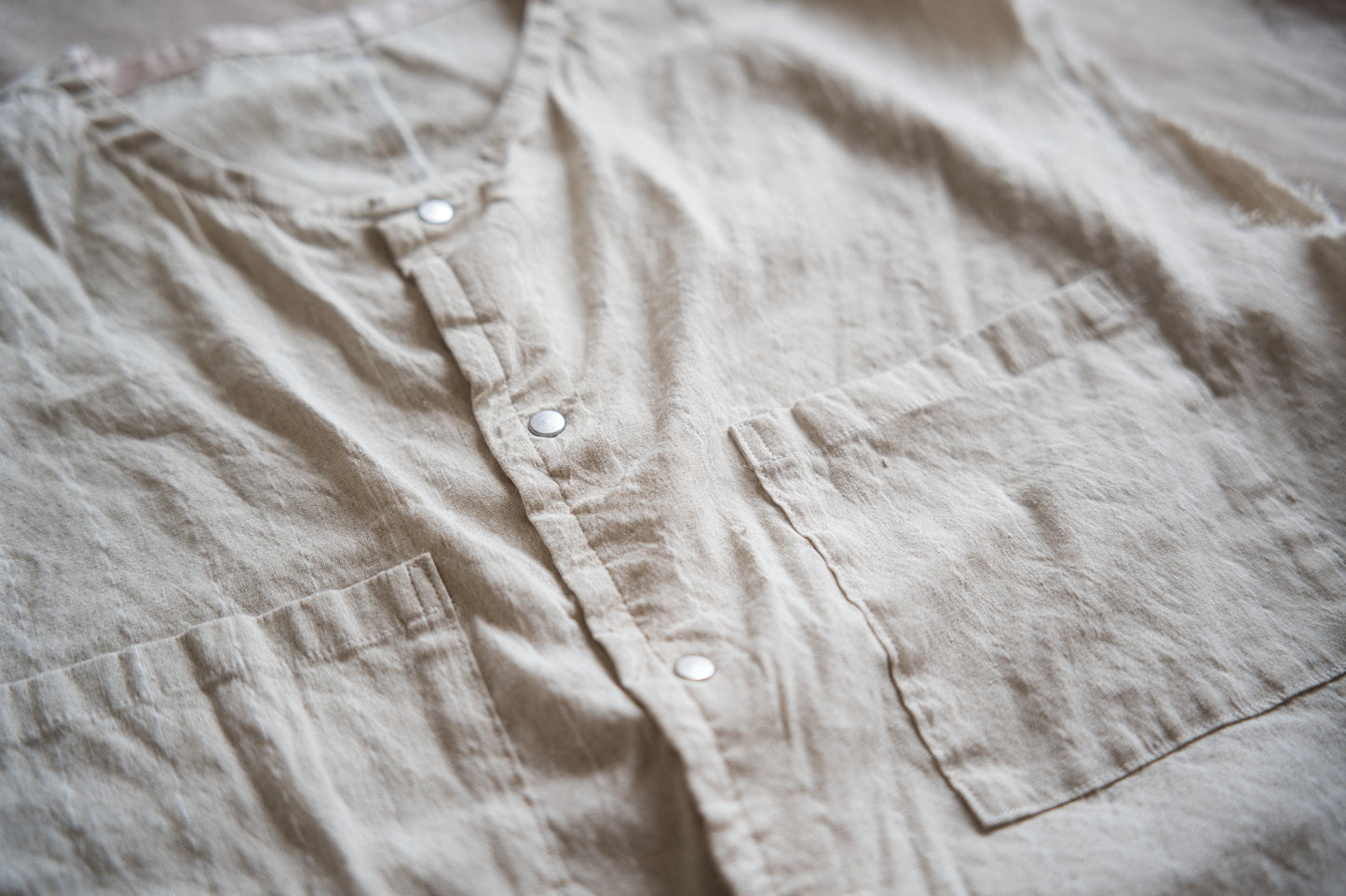 Linen Rayon Pinstripes Sleeveless/Ecru(White Pins)