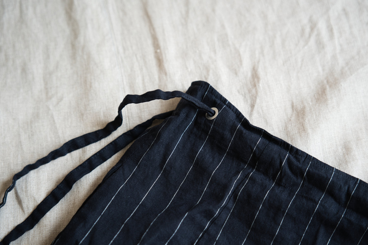 Linen Rayon Pinstripes Skirt/Midnight Navy(White Pins)