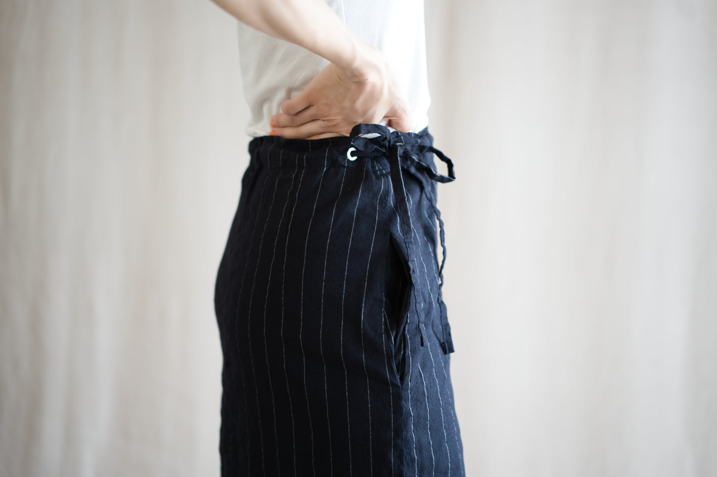 Linen Rayon Pinstripes Skirt/Midnight Navy(White Pins)