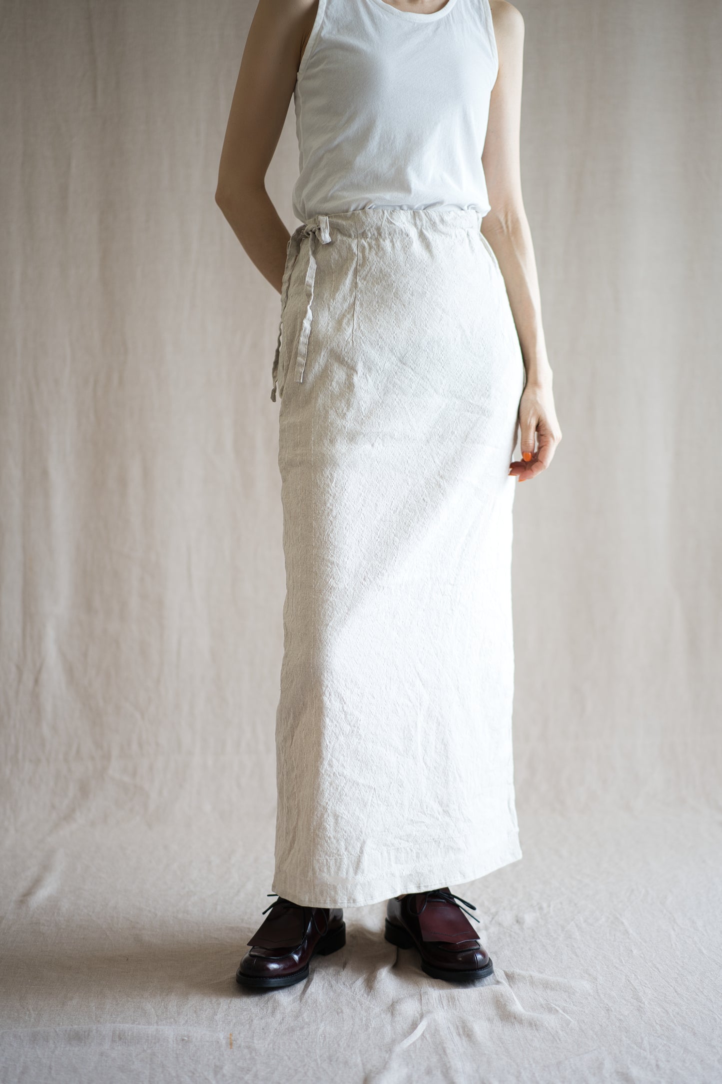 Linen Rayon Pinstripes Skirt/Ecru(White Pins)