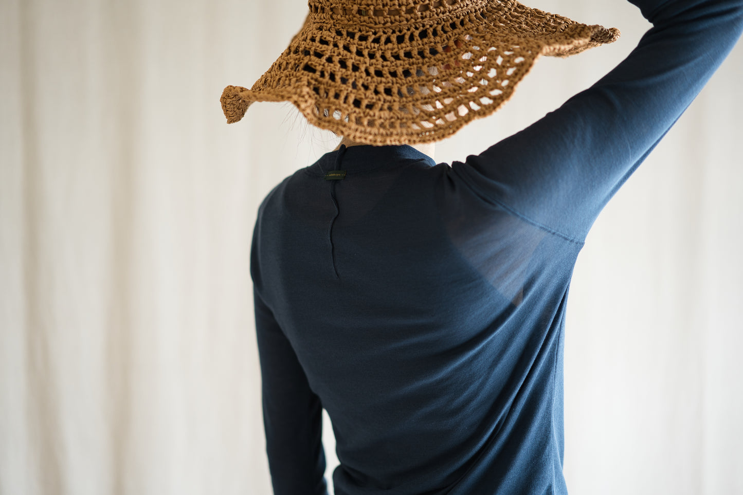 シアーリブクルーロングT/Sheer Rib Crewneck Long-Sleeved T/Gray Navy