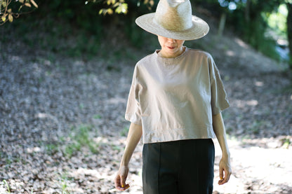 クロップドTシャツ/Cropped T-shirt/Sand gray