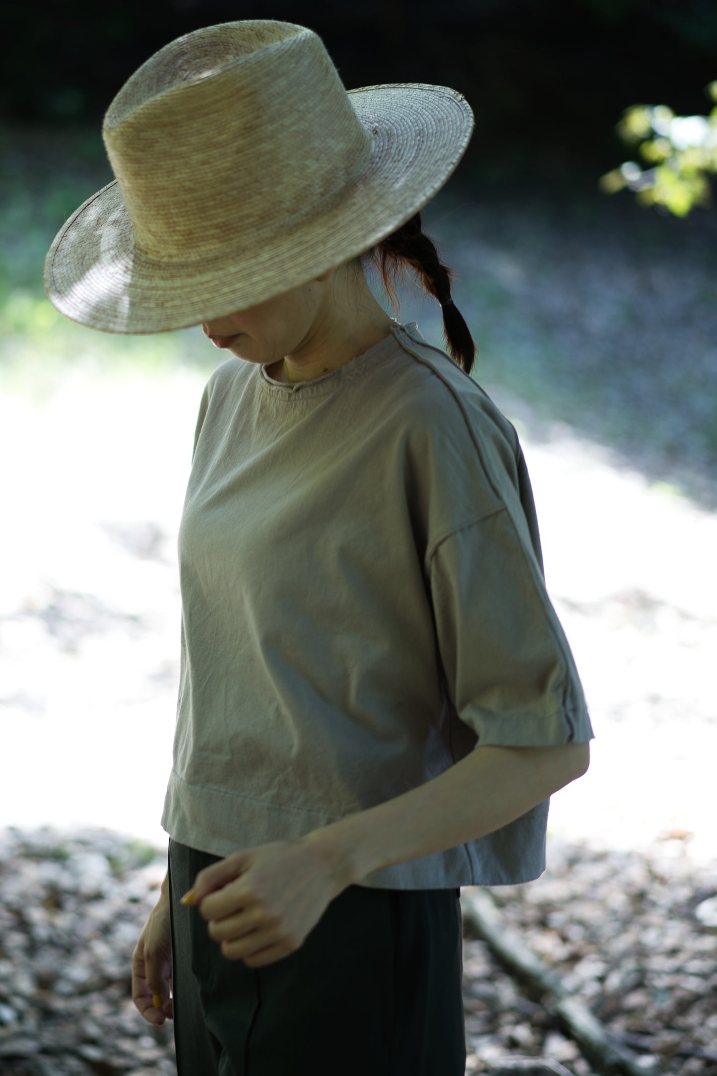 クロップドTシャツ/Cropped T-shirt/Sand gray