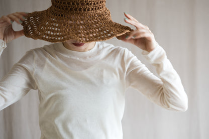 シアーリブクルーロングT/Sheer Rib Crewneck Long-Sleeved T/White Chalk